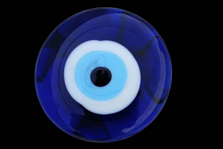 Blue and white eye, to protect against the evil eye